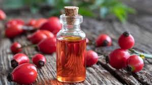 5 Amazing Benefits of Rosehip Seed Oil